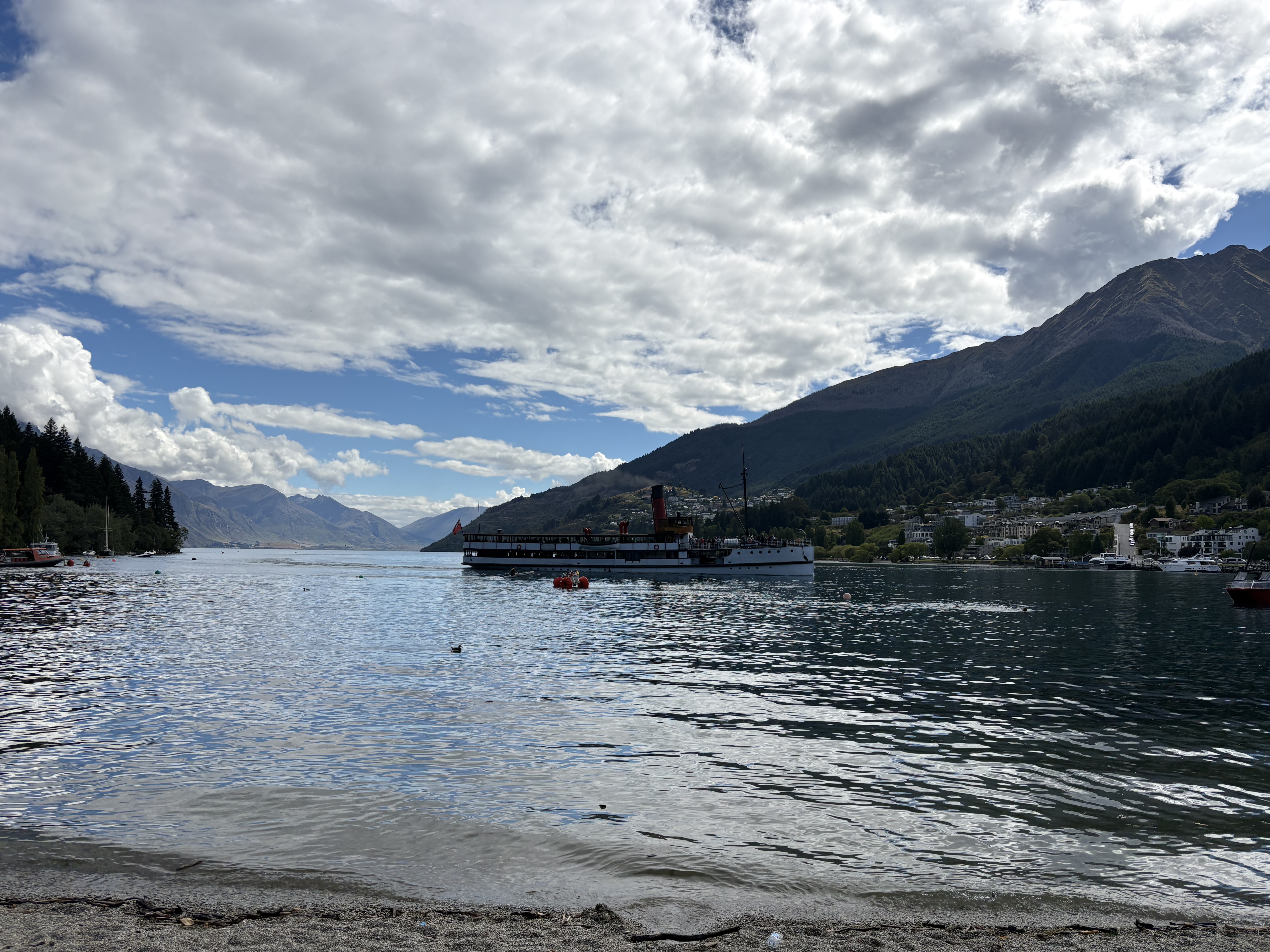 Queenstown — Queenstown lady of the lake