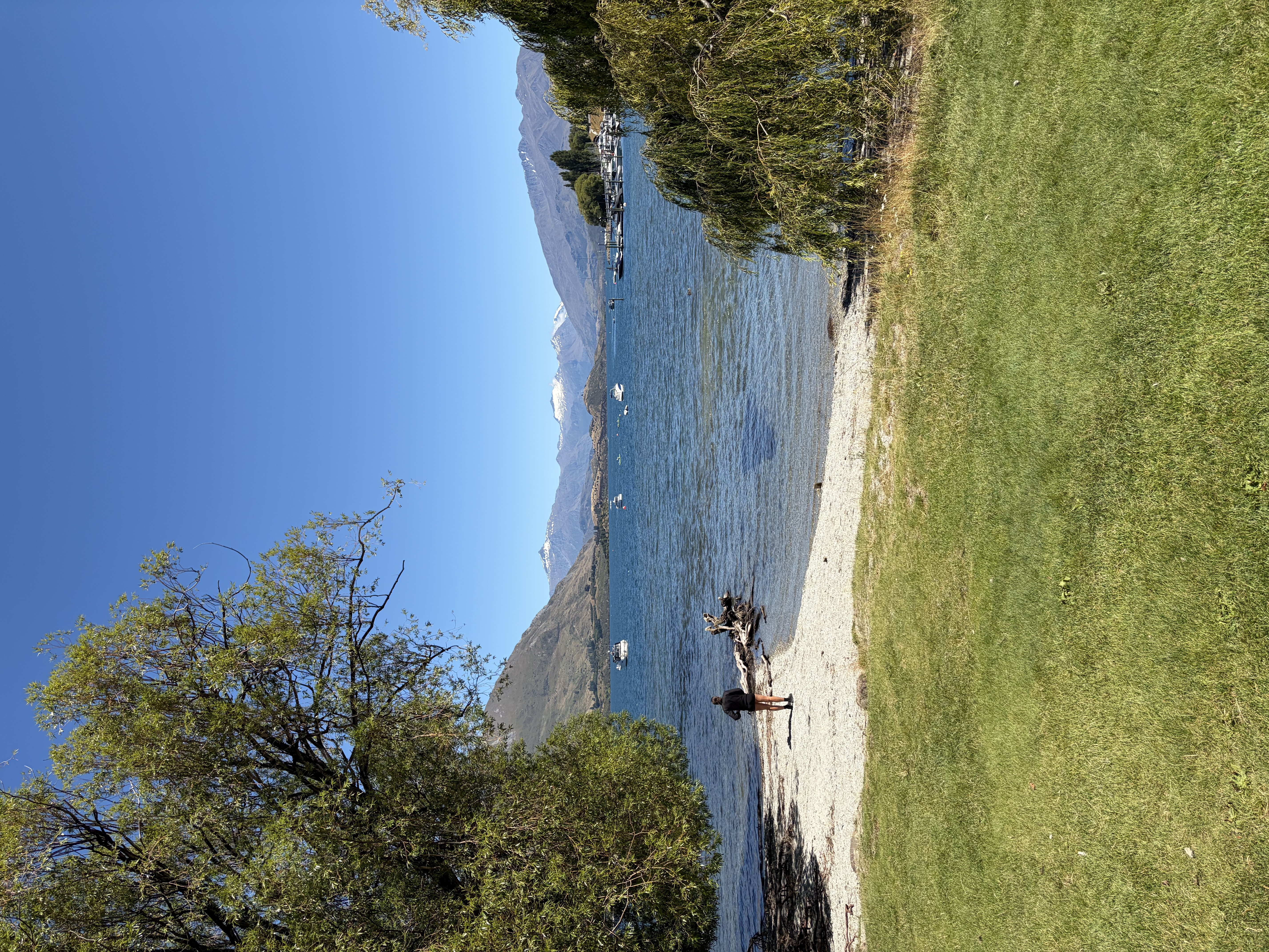 Wānaka — Wanaka lake view 2